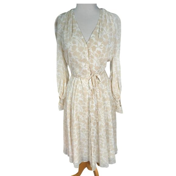 Gal Meets Glam Beige Chiffon Button-Down Midi Dress Women’s Size 4 Belted NWOT - Picture 5 of 12
